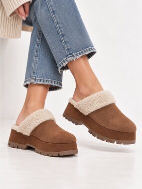 Steve Madden Juney Chestnut suede platform clogs women’s 9